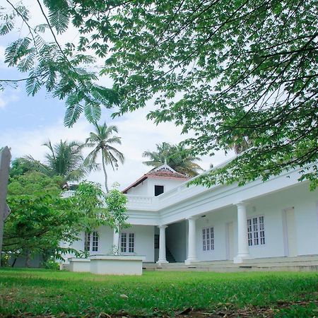 Muziris Harbour View Hotel Kochi Exterior foto